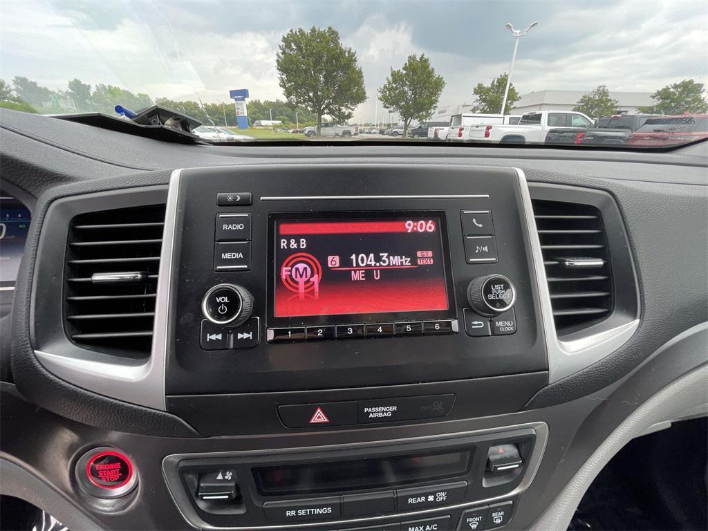 used 2020 Honda Pilot car, priced at $17,500