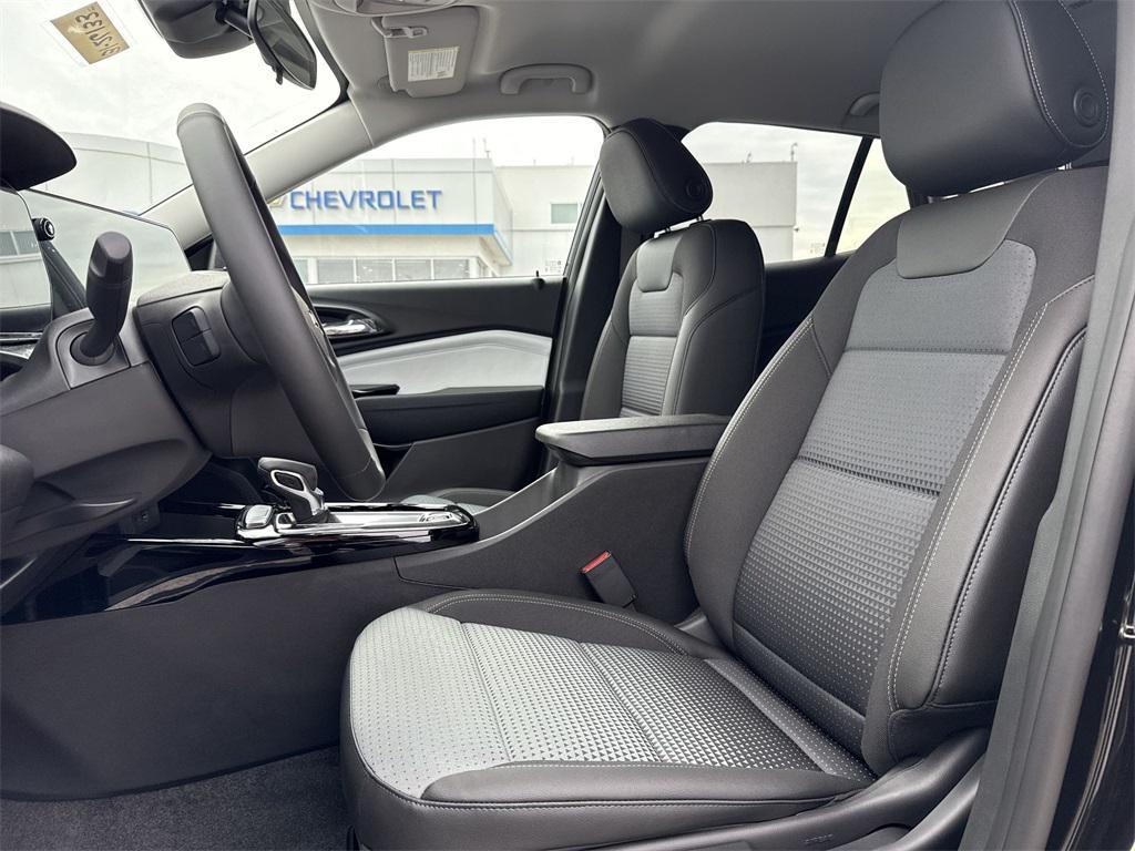 new 2026 Chevrolet Trax car, priced at $25,661