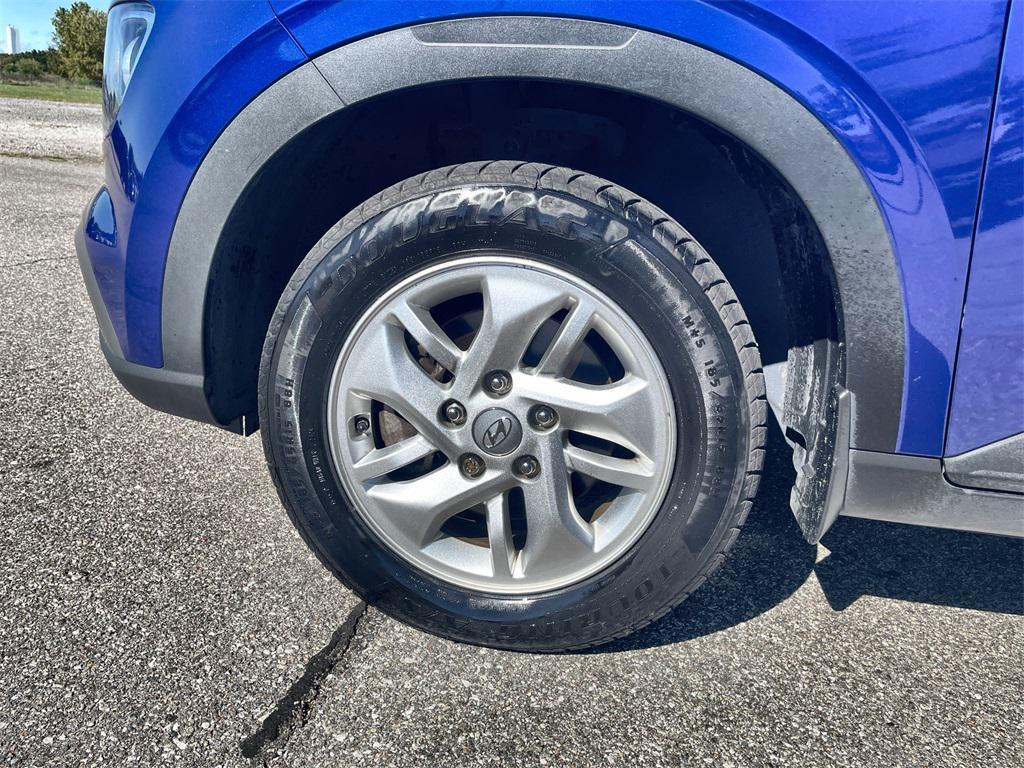 used 2022 Hyundai Venue car, priced at $15,999