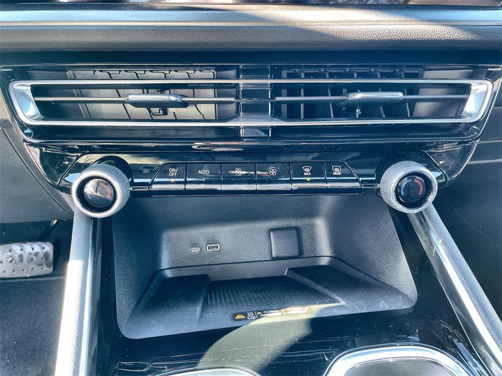 new 2026 Chevrolet Traverse car, priced at $44,781