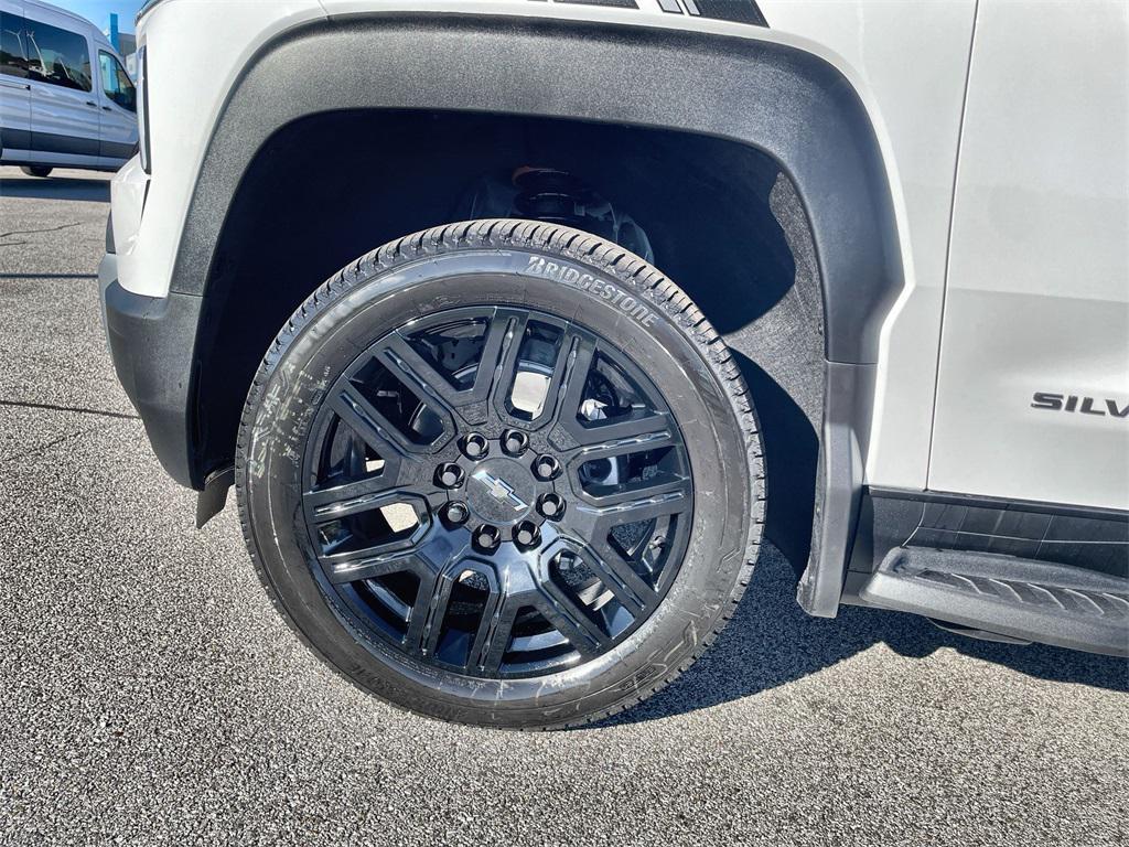 new 2026 Chevrolet Silverado EV car, priced at $73,086
