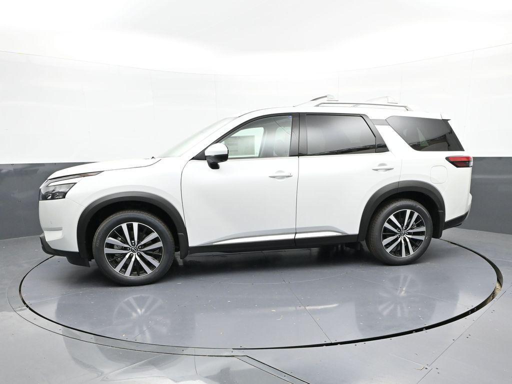 new 2025 Nissan Pathfinder car, priced at $51,935