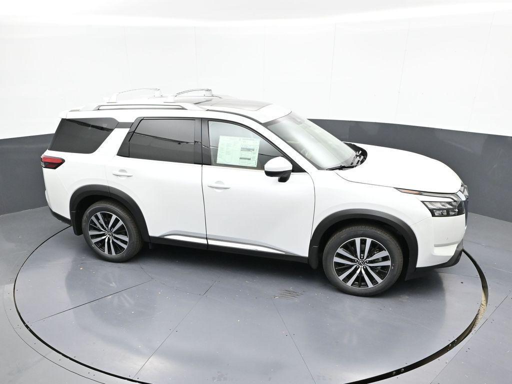 new 2025 Nissan Pathfinder car, priced at $51,935