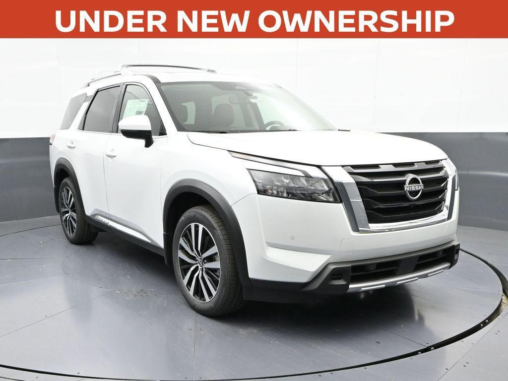 new 2025 Nissan Pathfinder car, priced at $51,935