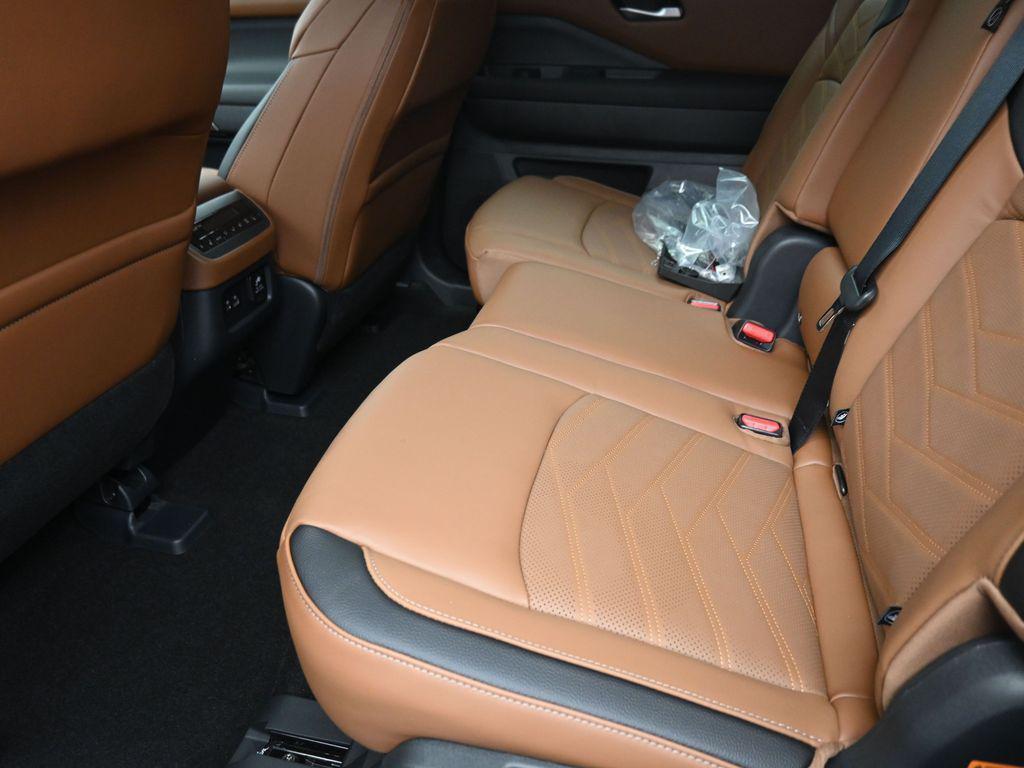 new 2025 Nissan Pathfinder car, priced at $51,935