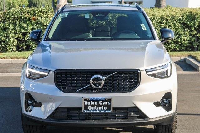 new 2025 Volvo XC40 car, priced at $49,407