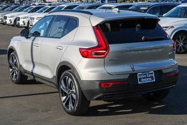 new 2025 Volvo XC40 car, priced at $49,407