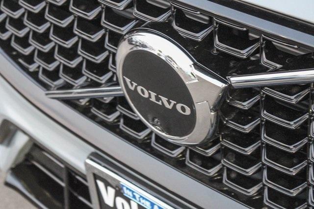 new 2025 Volvo XC60 car, priced at $59,128