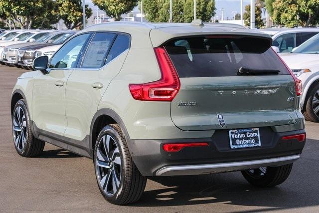 new 2025 Volvo XC40 car, priced at $49,009