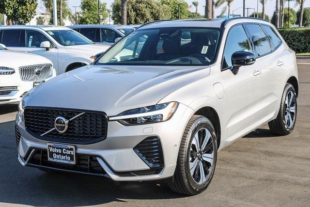 new 2025 Volvo XC60 car, priced at $63,736