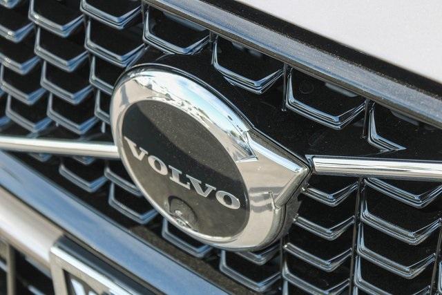 new 2025 Volvo XC60 car, priced at $69,214