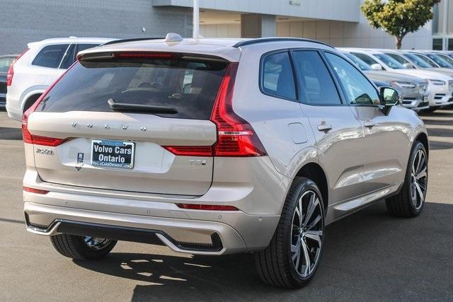 new 2025 Volvo XC60 car, priced at $69,214