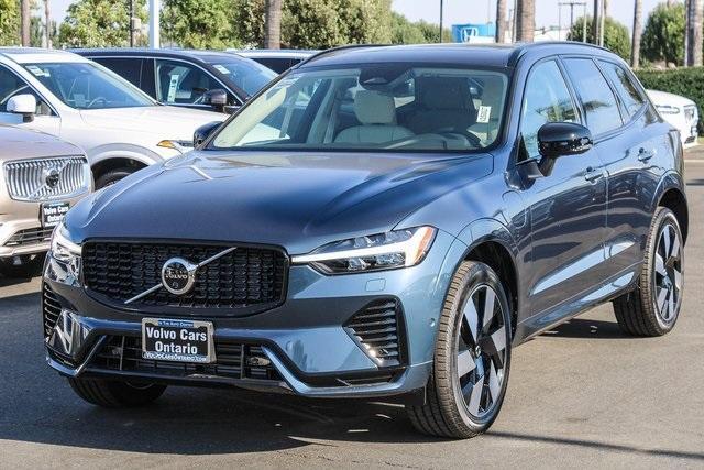 new 2025 Volvo XC60 car, priced at $65,272