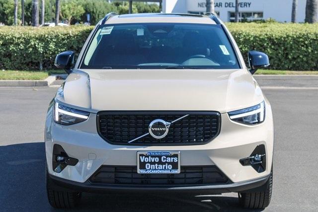 new 2025 Volvo XC40 car, priced at $49,407