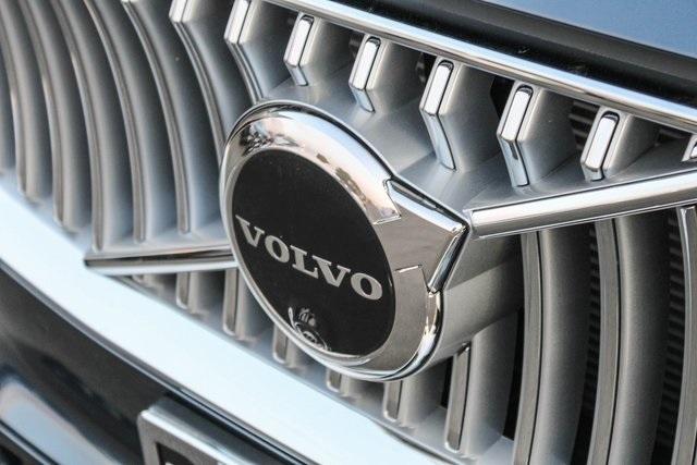 new 2025 Volvo XC90 car, priced at $74,271