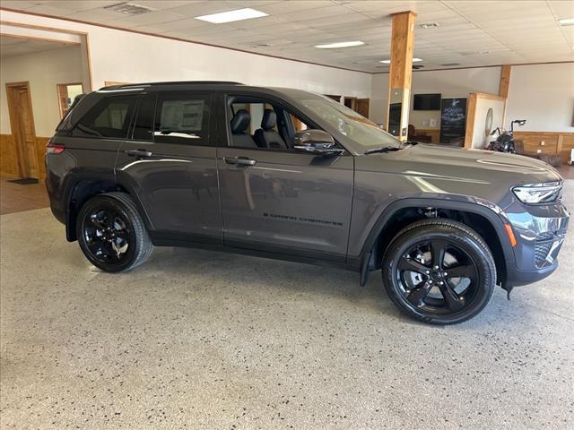 new 2025 Jeep Grand Cherokee car, priced at $44,841