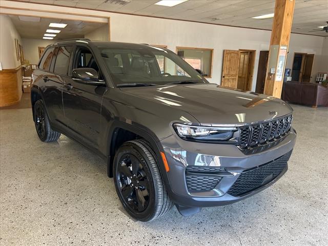new 2025 Jeep Grand Cherokee car, priced at $44,841