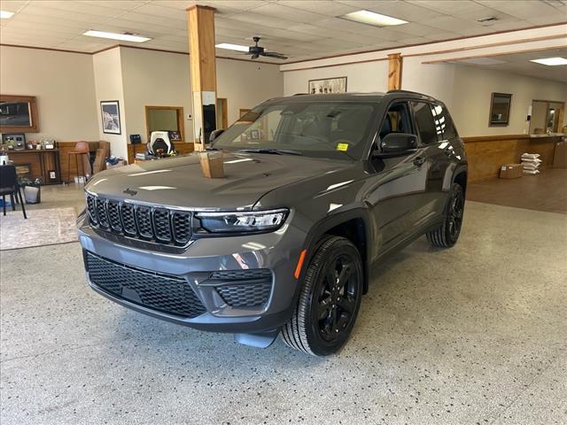 new 2025 Jeep Grand Cherokee car, priced at $44,841