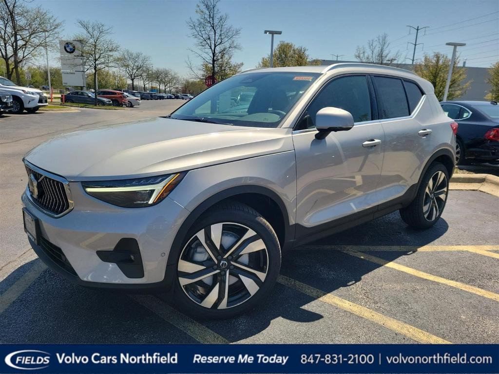new 2025 Volvo XC40 car, priced at $52,015