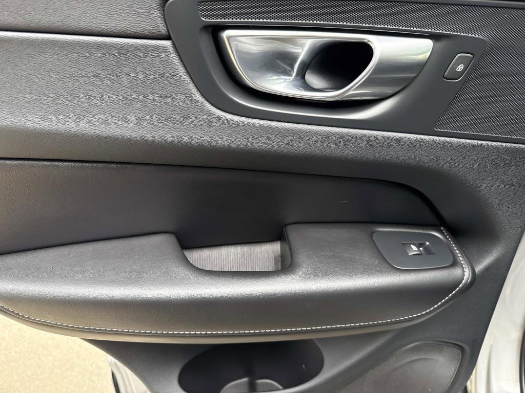 used 2023 Volvo XC60 car, priced at $39,805