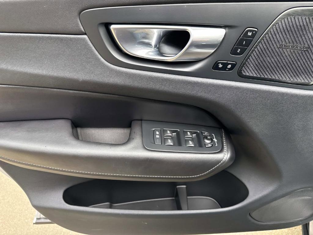 used 2023 Volvo XC60 car, priced at $39,805