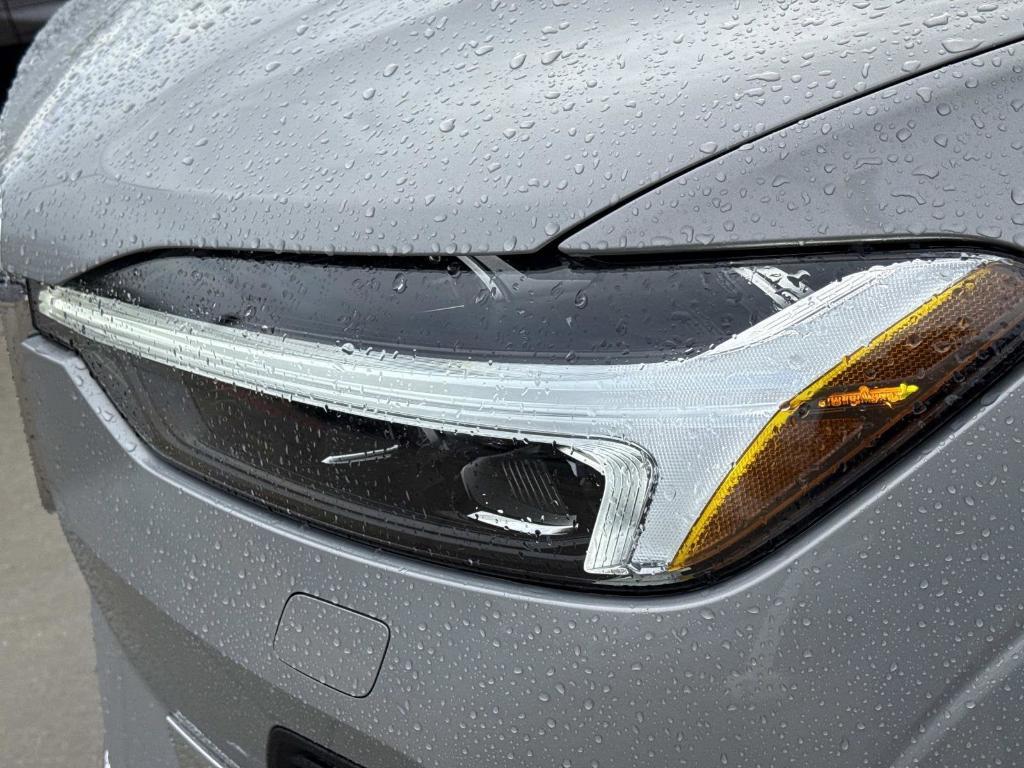 used 2023 Volvo XC60 car, priced at $39,805