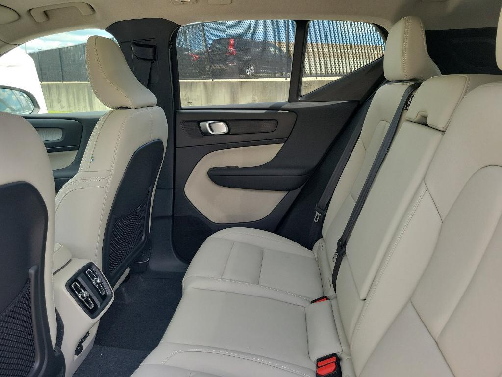 new 2025 Volvo XC40 car, priced at $49,810