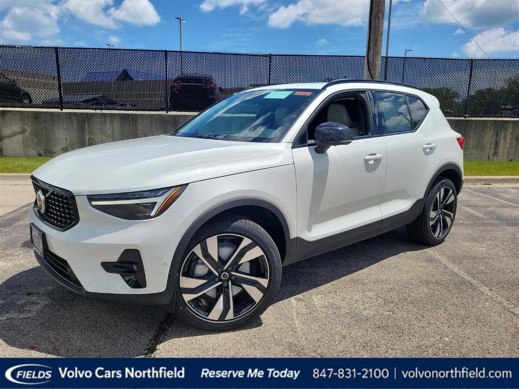 new 2025 Volvo XC40 car, priced at $49,810