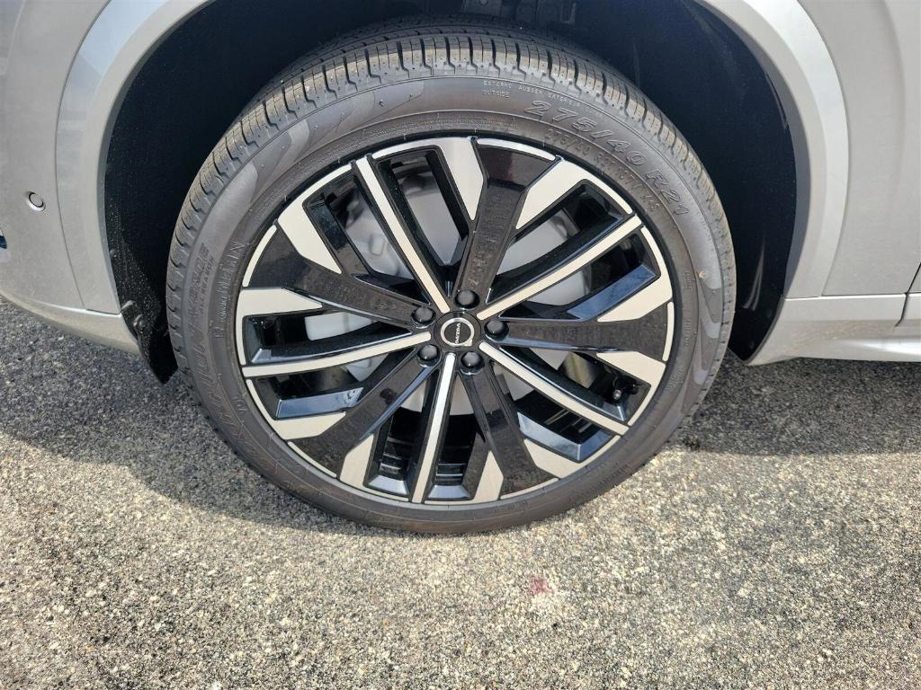 new 2025 Volvo XC90 Plug-In Hybrid car, priced at $79,695
