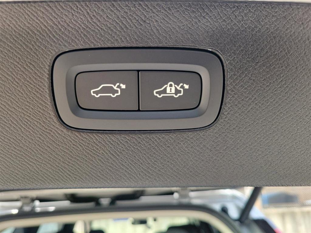 new 2025 Volvo XC90 Plug-In Hybrid car, priced at $79,695