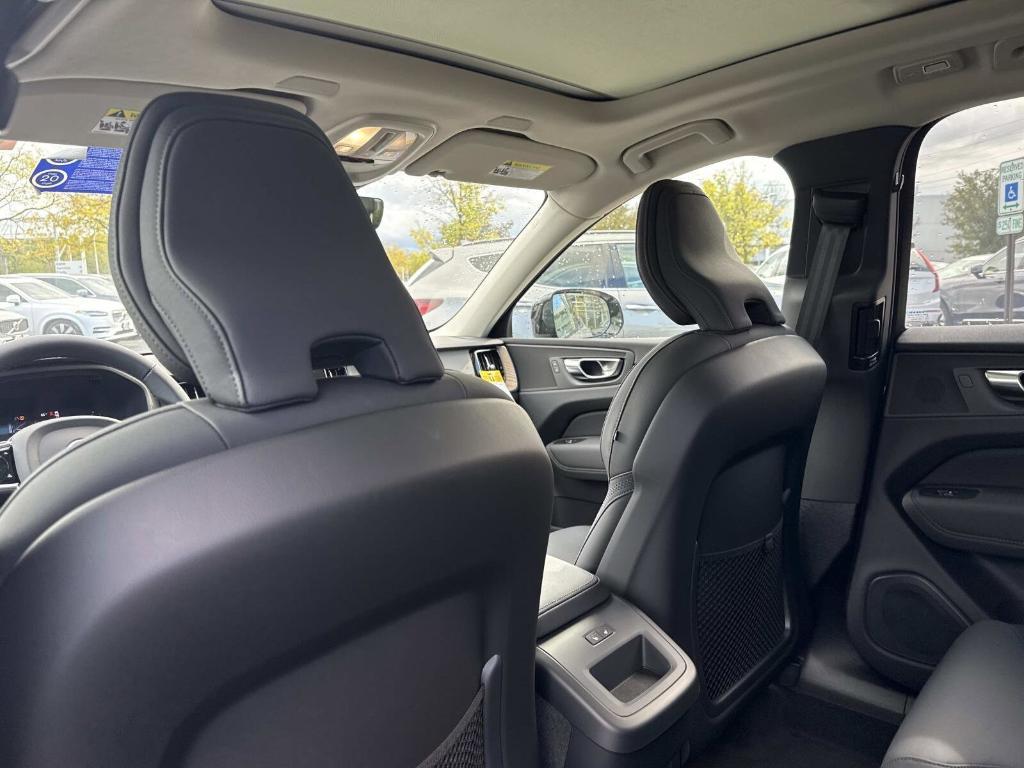 new 2026 Volvo XC60 car, priced at $57,985