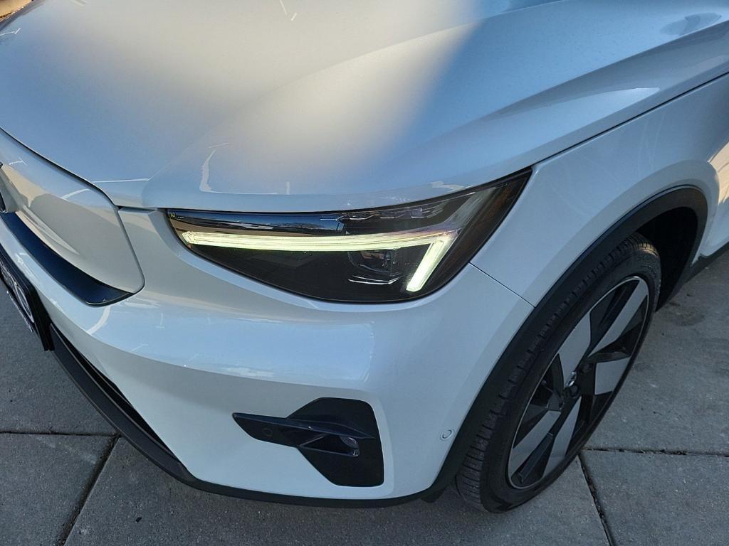 used 2024 Volvo XC40 Recharge Pure Electric car, priced at $41,389