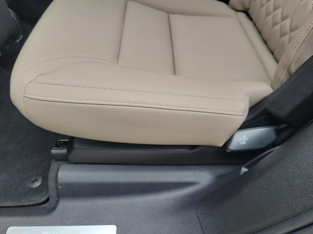 used 2025 Volvo EX90 car, priced at $79,989