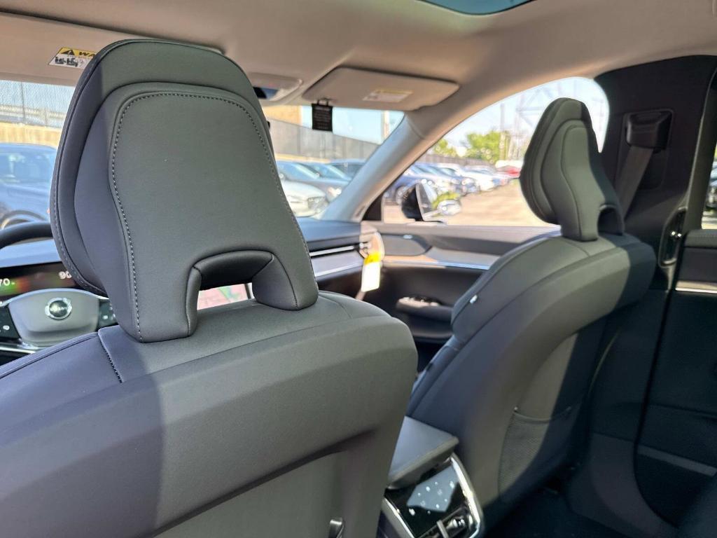 new 2025 Volvo EX90 car, priced at $82,590
