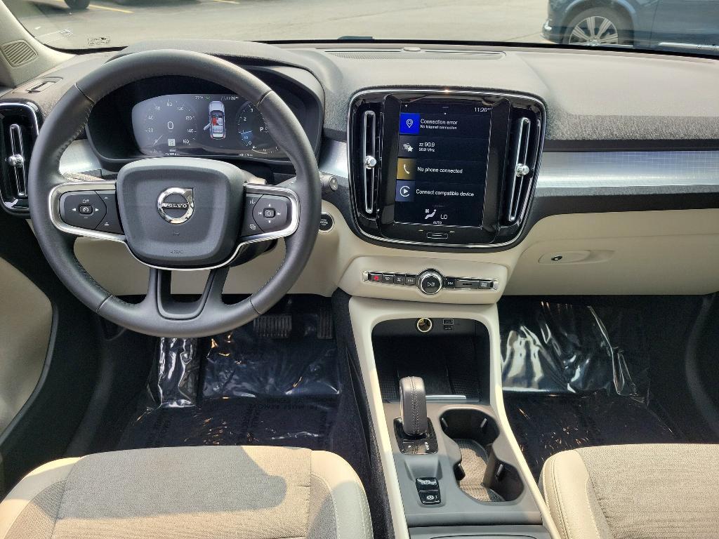 used 2020 Volvo XC40 car, priced at $23,989