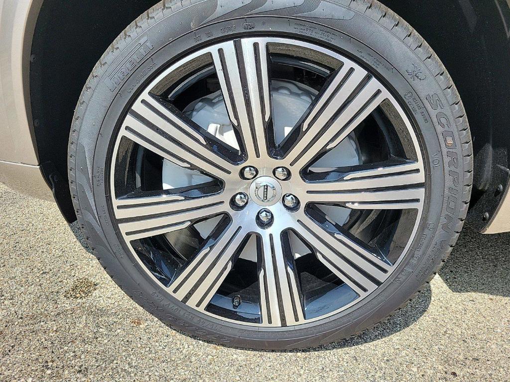 new 2025 Volvo XC90 Plug-In Hybrid car, priced at $77,193
