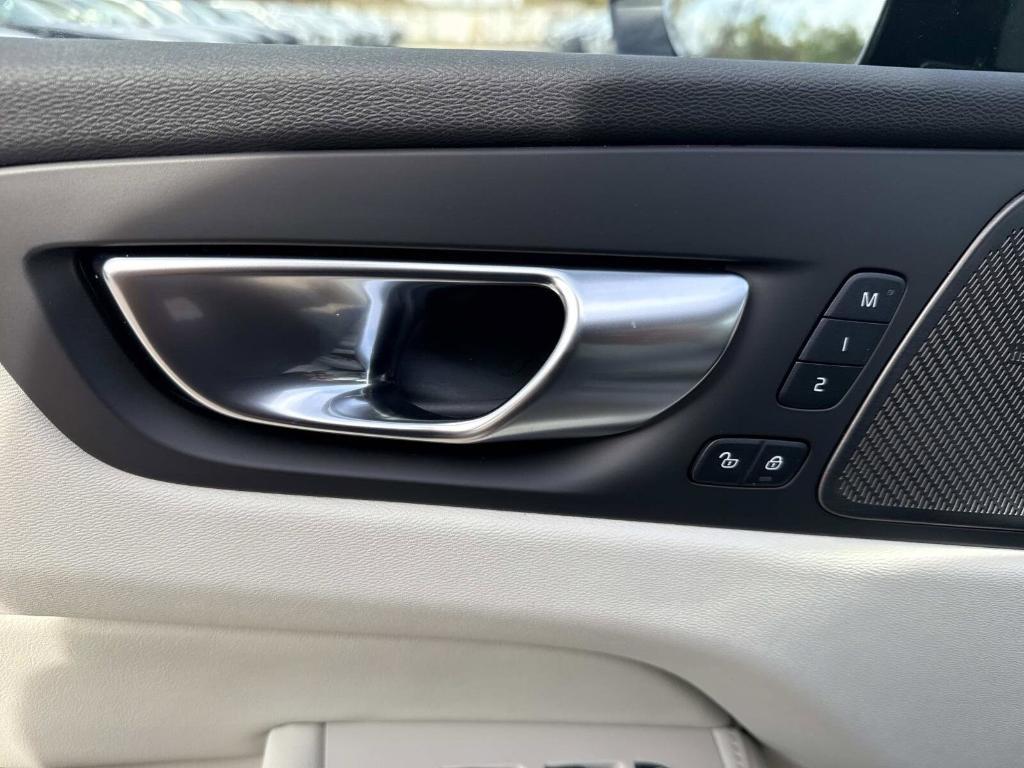 new 2026 Volvo XC60 Plug-In Hybrid car, priced at $75,235