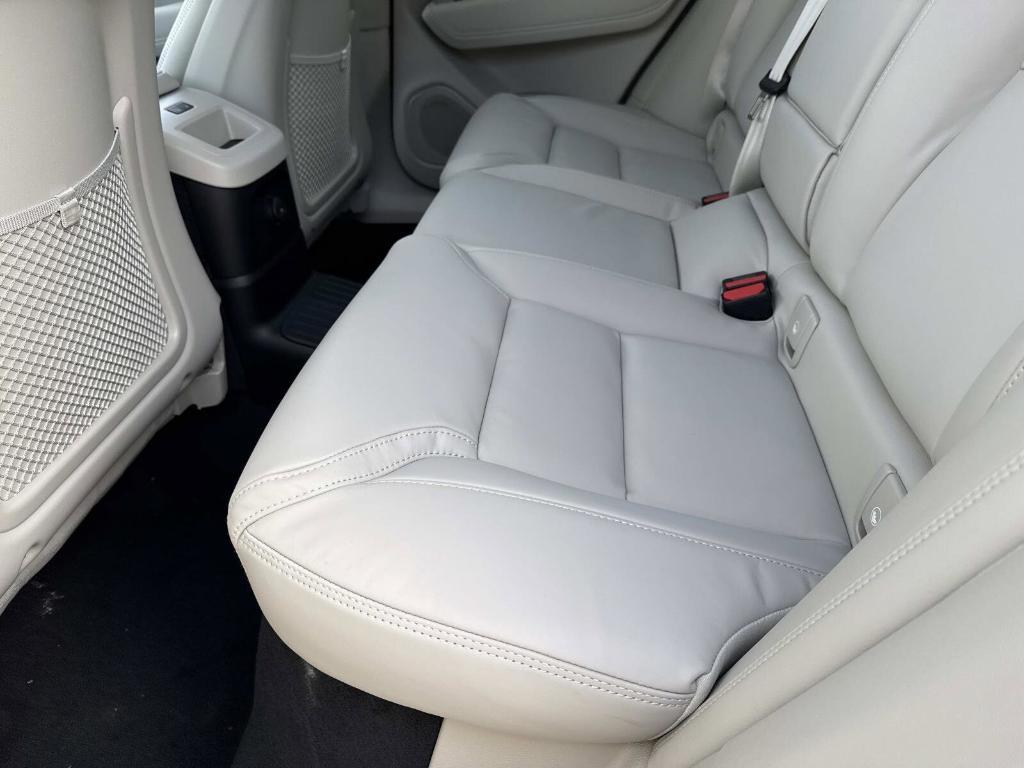 new 2026 Volvo XC60 Plug-In Hybrid car, priced at $75,235