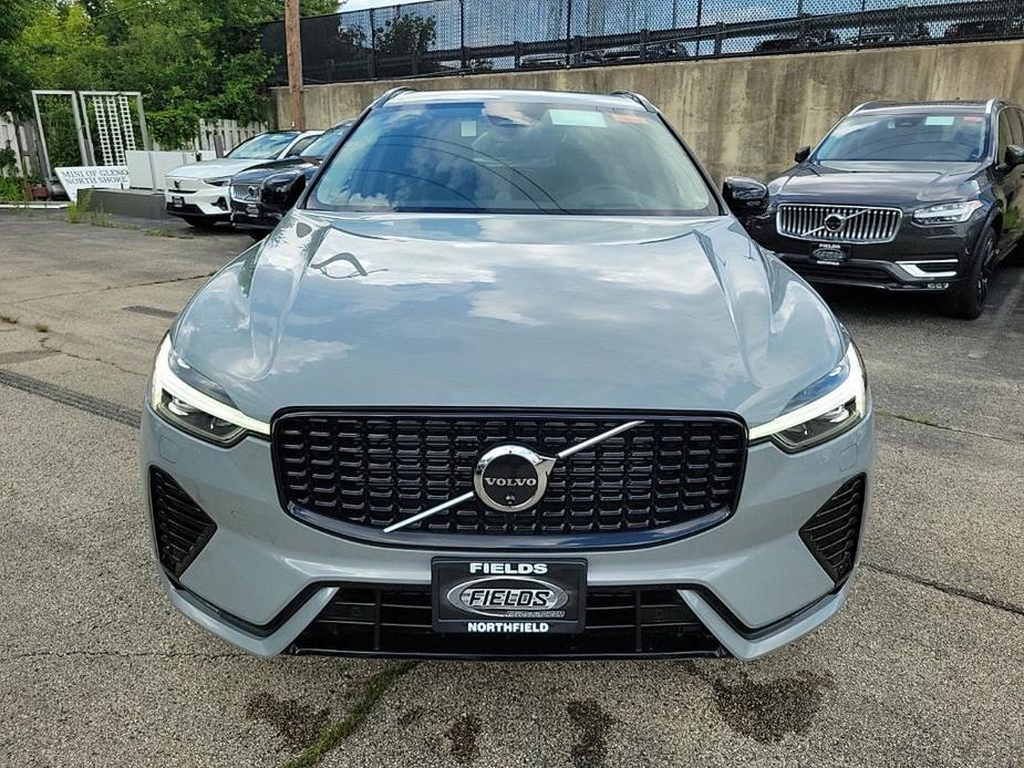 new 2025 Volvo XC60 car, priced at $66,025