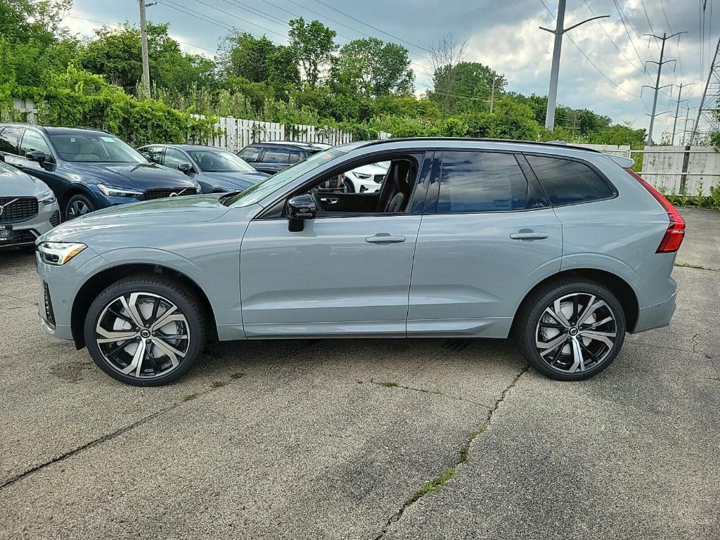 new 2025 Volvo XC60 car, priced at $66,025