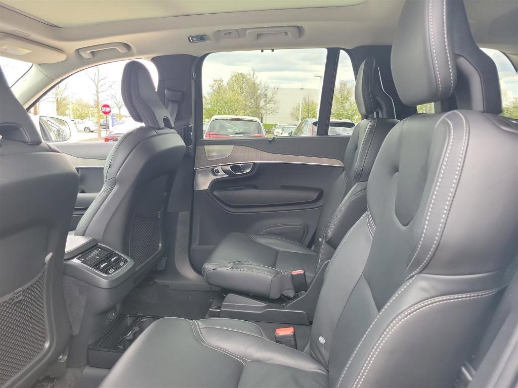 used 2022 Volvo XC90 car, priced at $45,911
