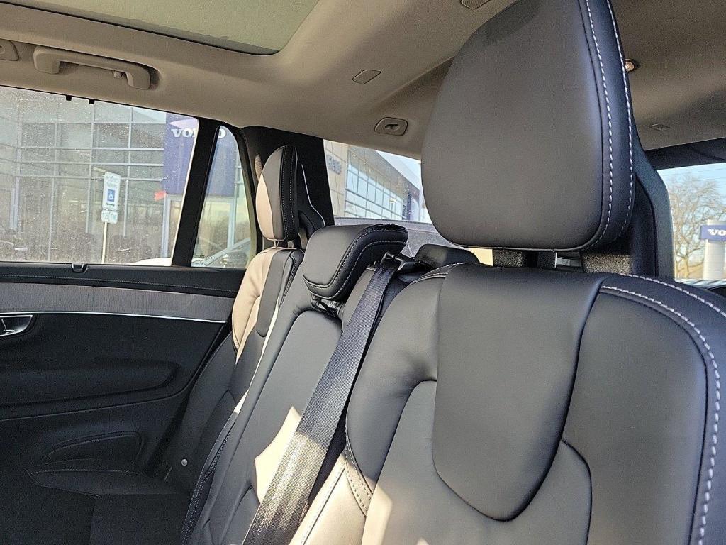 new 2025 Volvo XC90 Plug-In Hybrid car, priced at $82,405