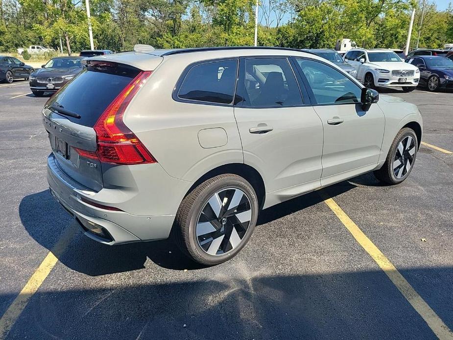 new 2025 Volvo XC60 car, priced at $66,235