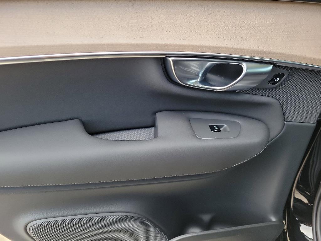 new 2025 Volvo XC90 car, priced at $66,445