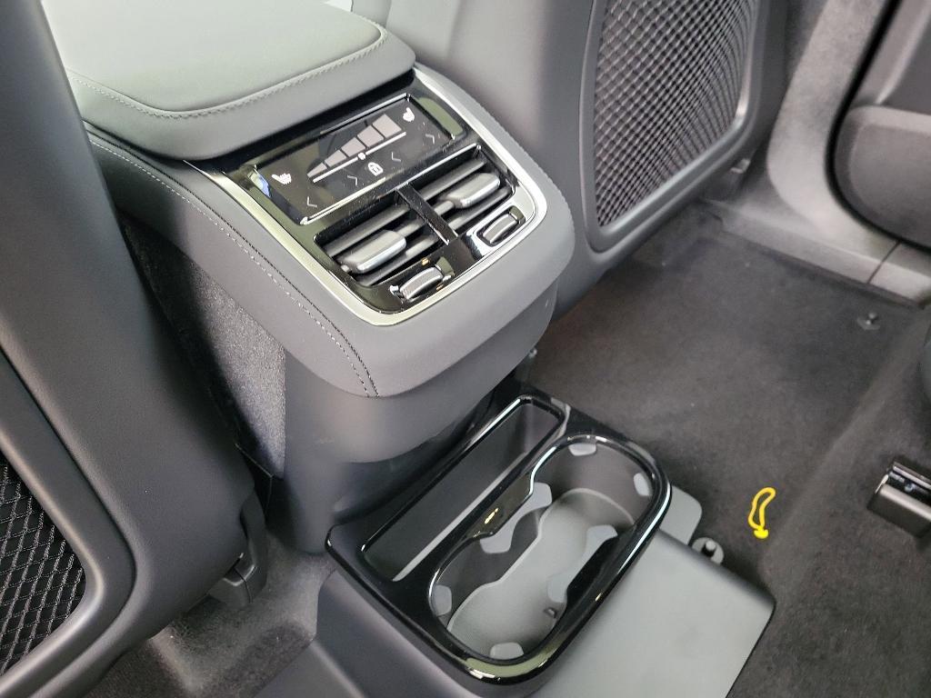 new 2025 Volvo XC90 car, priced at $66,445