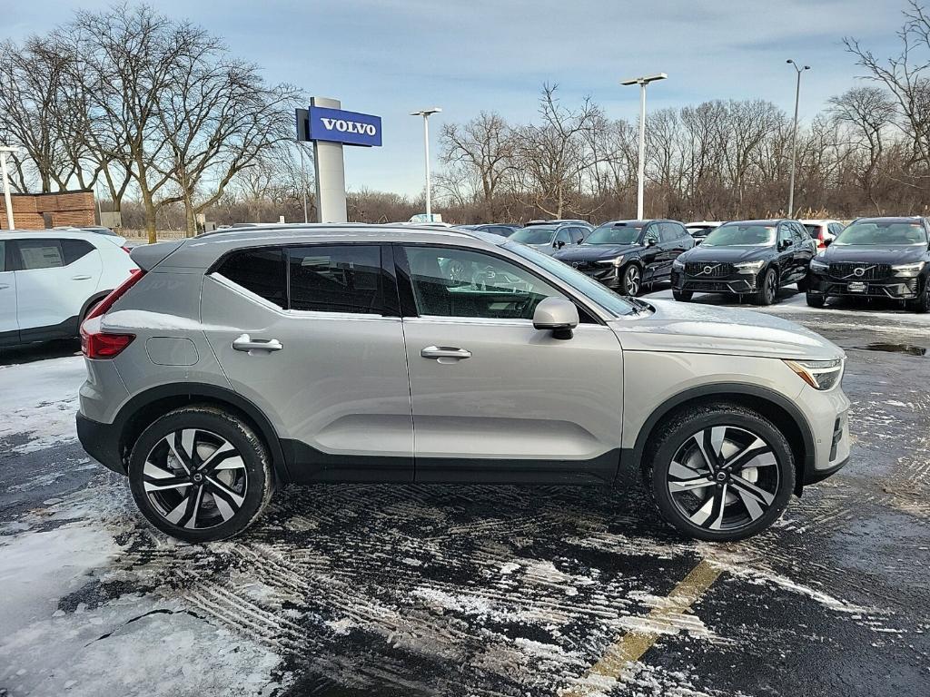 new 2025 Volvo XC40 car, priced at $50,375