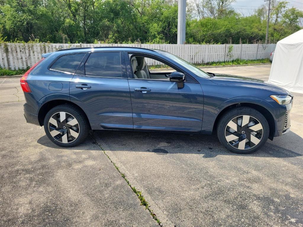 new 2025 Volvo XC60 Plug-In Hybrid car, priced at $65,865