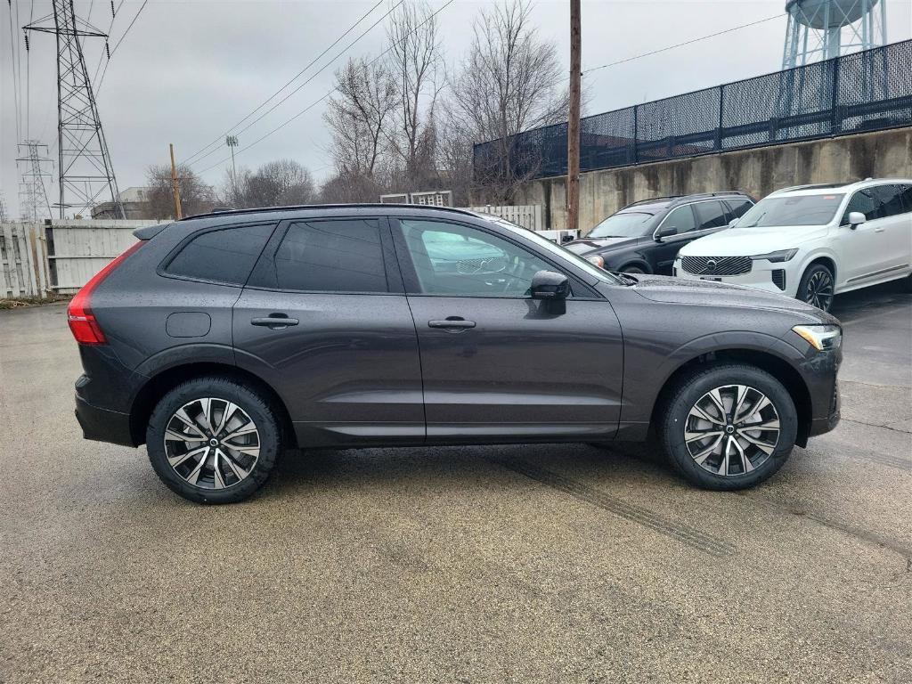 new 2025 Volvo XC60 car, priced at $50,705
