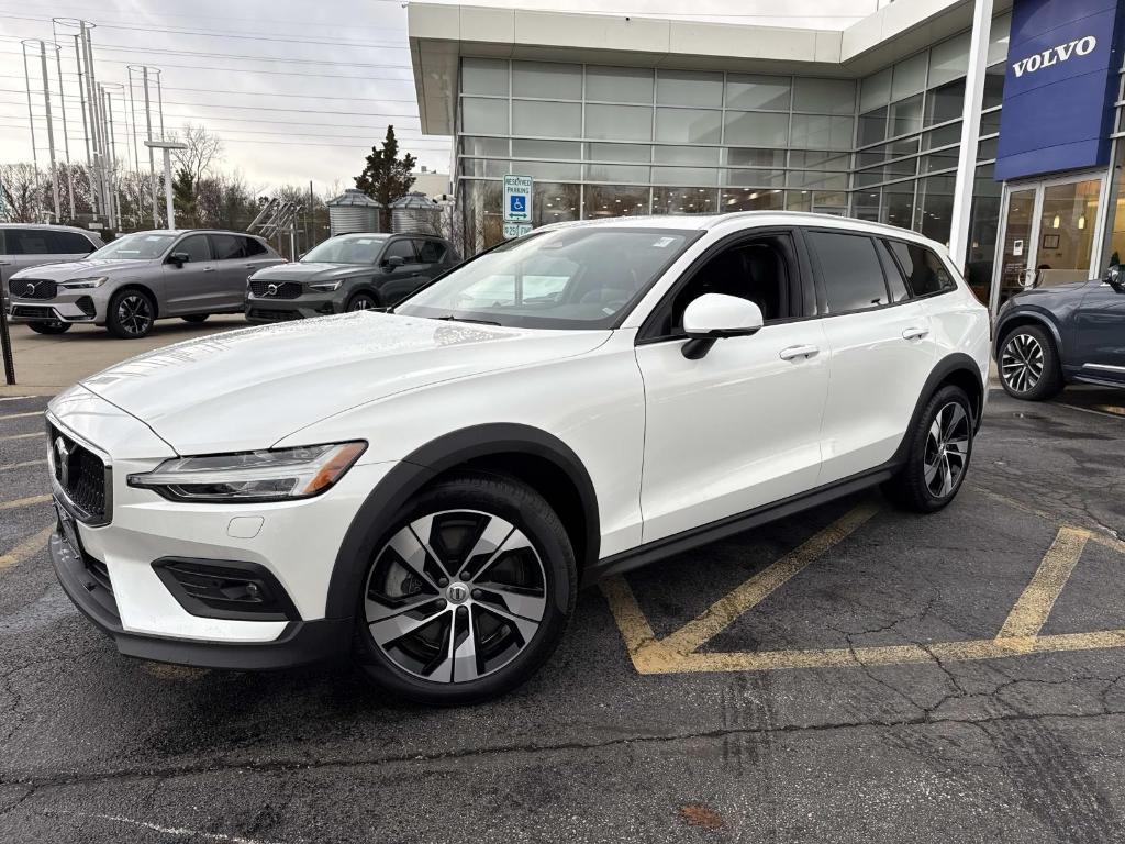 used 2024 Volvo V60 Cross Country car, priced at $41,991