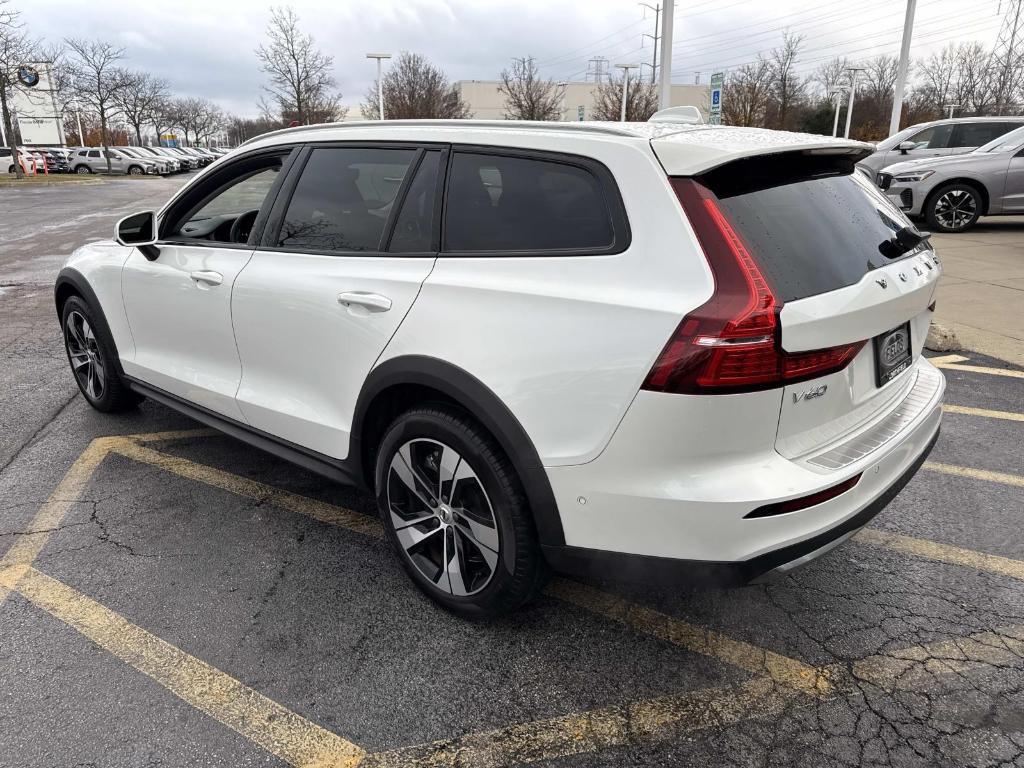used 2024 Volvo V60 Cross Country car, priced at $41,991